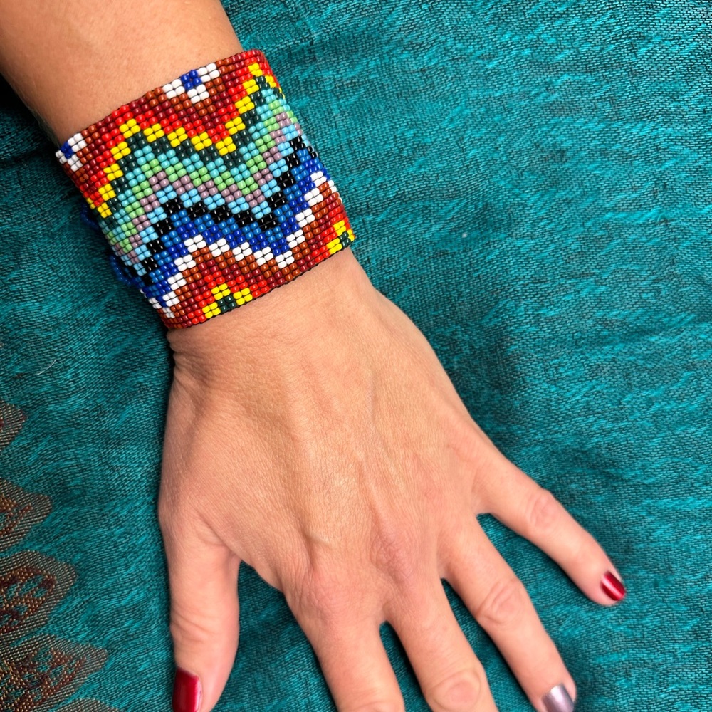 Beaded bracelet - Picture 2 of 3